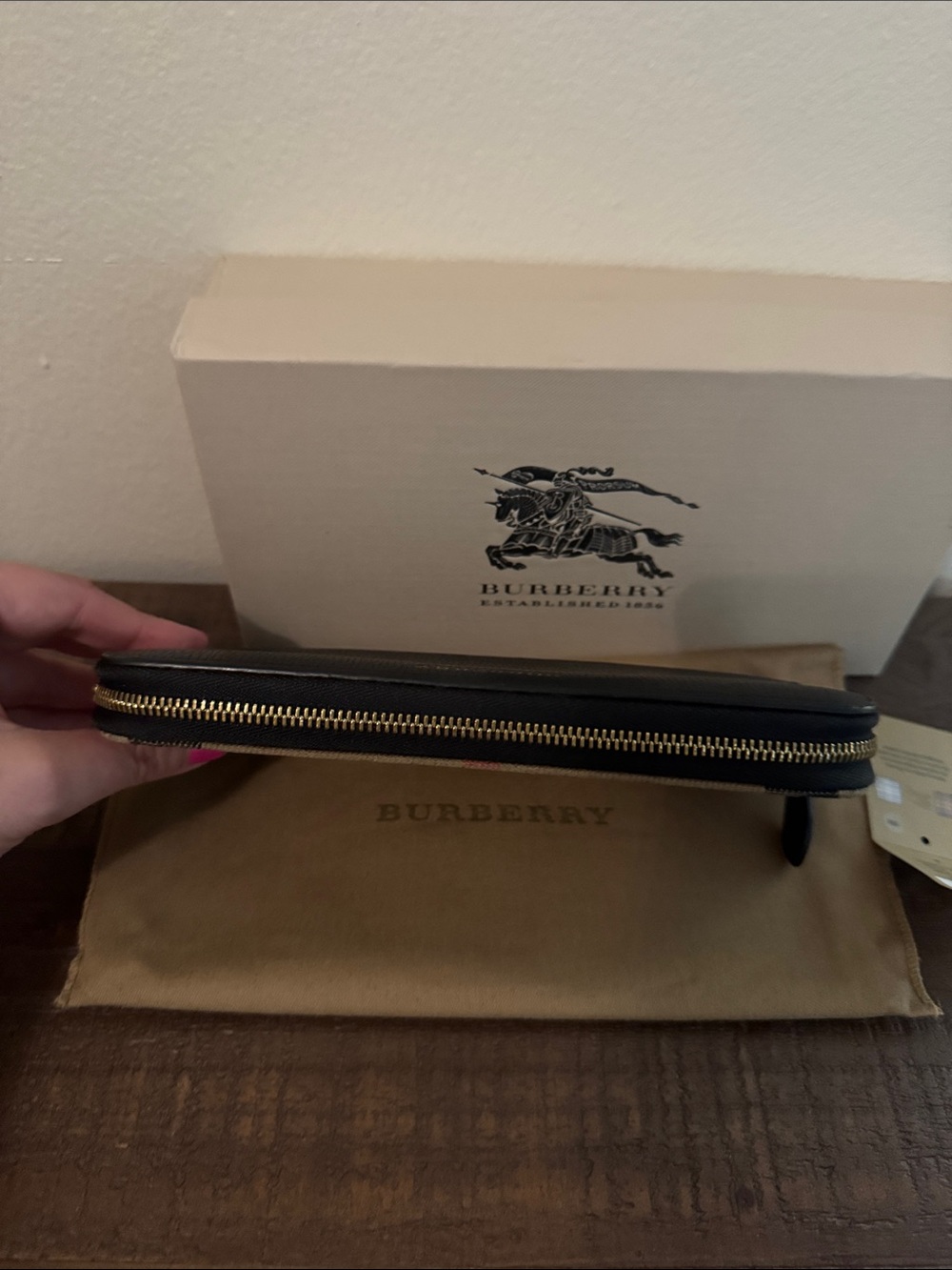 Burberry Black House Check Derby Leather Wallet Authentic - Picture 5 of 15